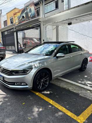 VOLKSWAGEN PASSAT 2.0 16V TSI BLUEMOTION GASOLINA HIGHLINE 4P DSG
